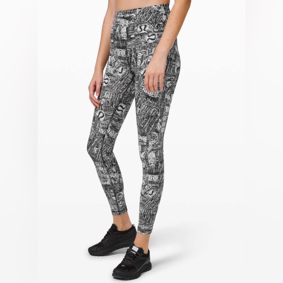 25.5” Lululemon Wunder Train HighRise Tight Tear It Up Alpine White Black Size 6 - Picture 2 of 16